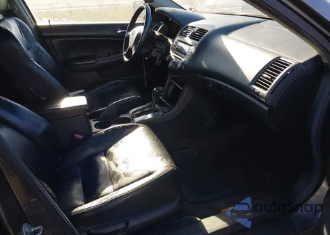 2006 Honda Accord 2.4 Ex z USA, uszkodzony, nr VIN 1HGCM56826A096410